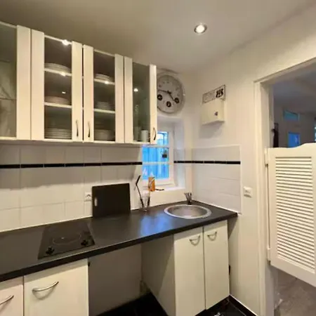 Holiday home Petite Maison Charmante Proche Bords De Marne